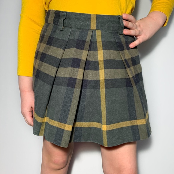 Burberry Other - Burberry Plaid Skirt Pleated Green Black 4Y